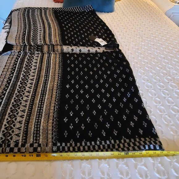 NEW Modena Fair Isle Poncho/Cape/Shawl in Black, Gray and Tan, OS - Picture 6 of 6